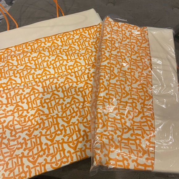 Tory Burch | Bags | Adorable Tory Burch Fabric Totes Made Exclusively For  Bloomingdales Nib | Poshmark